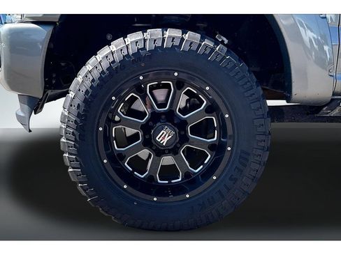 Used 2019 Ford F350 Platinum w/ Platinum Ultimate Package AWD/4WD image 35