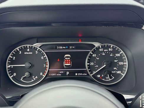 Certified 2024 Nissan Pathfinder SV image 26