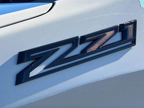 New 2026 Chevrolet Silverado 1500 Custom Trail Boss w/ LPO, Dark Essentials Package image 13