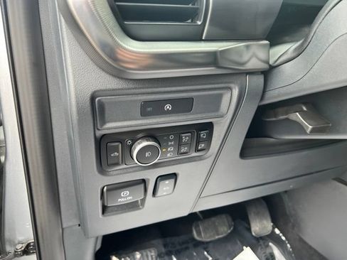 Used 2025 Ford F150 Lariat AWD/4WD image 20