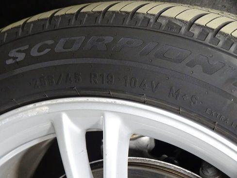 Used 2023 Tesla Model Y Long Range image 41