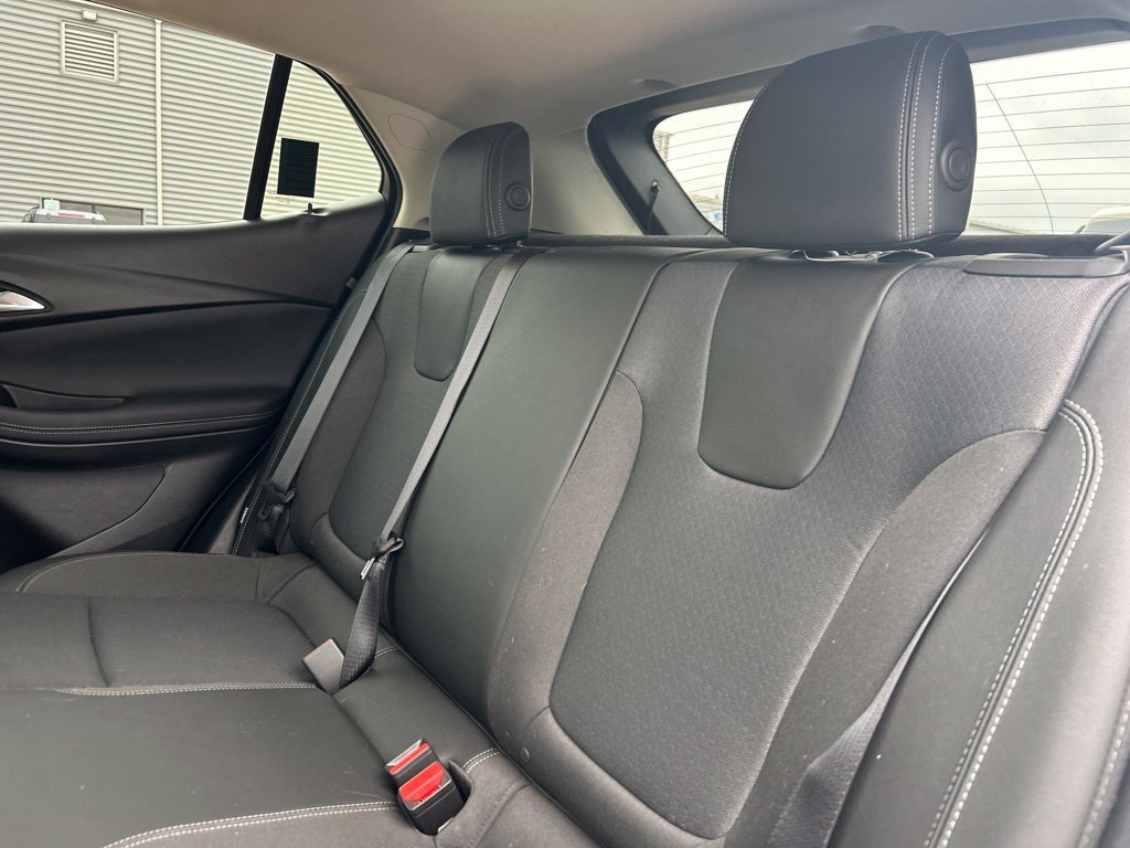 Used 2023 Buick Encore GX Preferred w/ Cold Weather Comfort Package AWD/4WD image 8