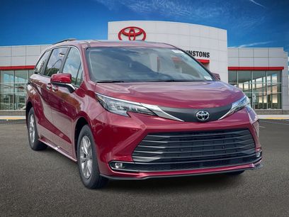 Used 2026 Toyota Sienna XLE