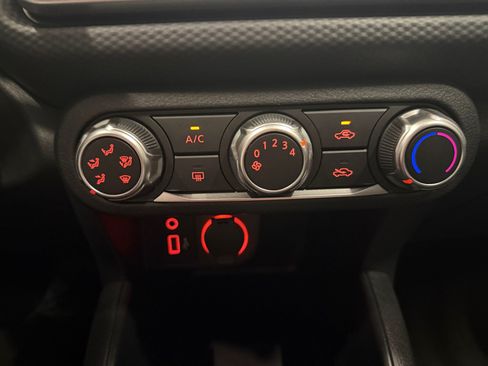 Used 2025 Nissan Kicks Play S FWD image 19