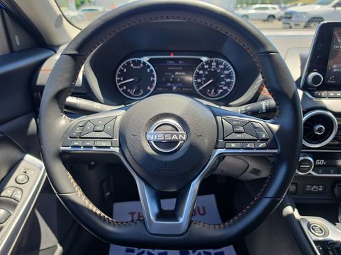 Used 2025 Nissan Sentra SR FWD image 20
