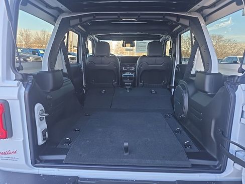 New 2026 Jeep Wrangler Unlimited Sahara AWD/4WD image 94
