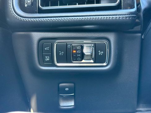 Certified 2023 Lincoln Nautilus AWD w/ Premium Package image 29