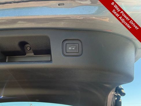 Used 2024 Chevrolet Blazer EV LT AWD/4WD image 39