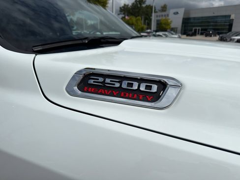 Used 2024 RAM 2500 Big Horn AWD/4WD image 10