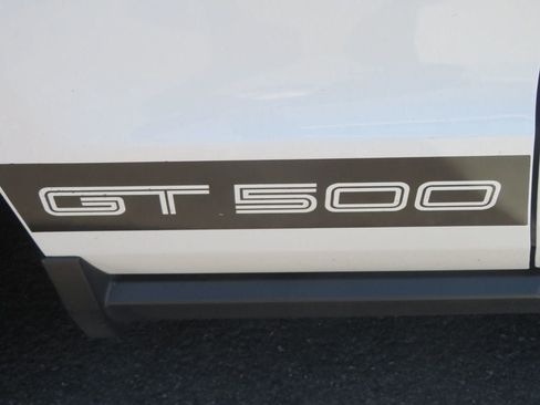 Used 2010 Ford Mustang Shelby GT500 RWD image 14