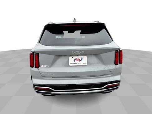 Used 2023 Kia Sorento SX image 8