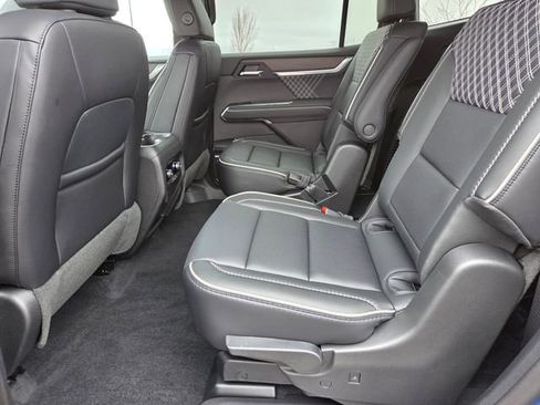 New 2026 GMC Acadia Denali w/ Super Cruise Package AWD/4WD image 49