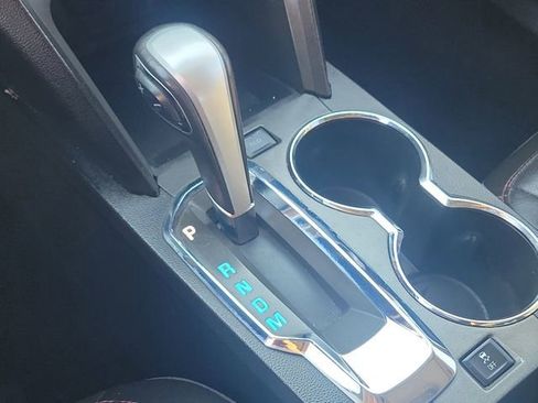 Used 2015 Chevrolet Equinox LTZ image 18