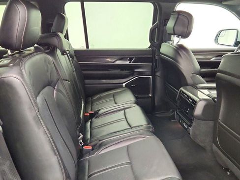 Used 2022 Jeep Wagoneer Series II w/ Premium Group I AWD/4WD image 23