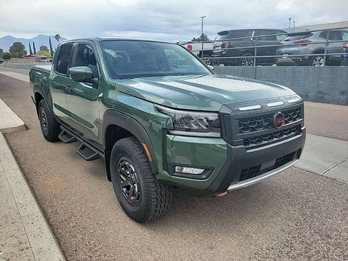 New 2026 Nissan Frontier PRO-4X w/ Tow Package AWD/4WD image 9