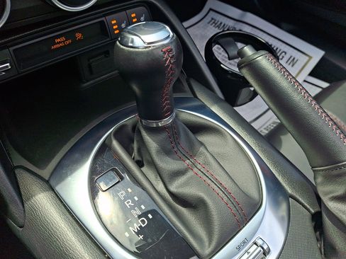 Used 2017 MAZDA MX-5 Miata RF Grand Touring RWD image 13