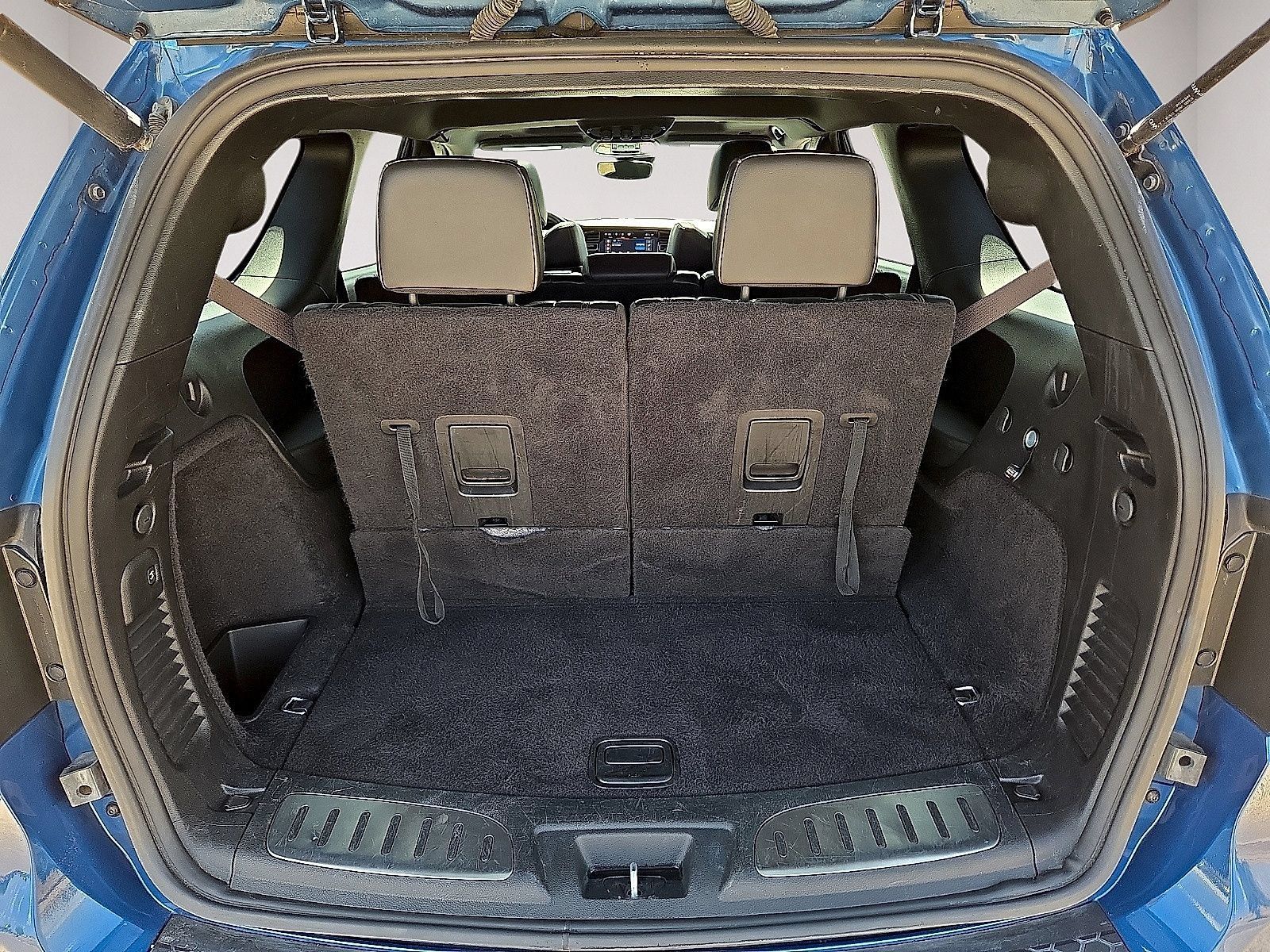 Used 2025 Dodge Durango GT AWD/4WD image 13