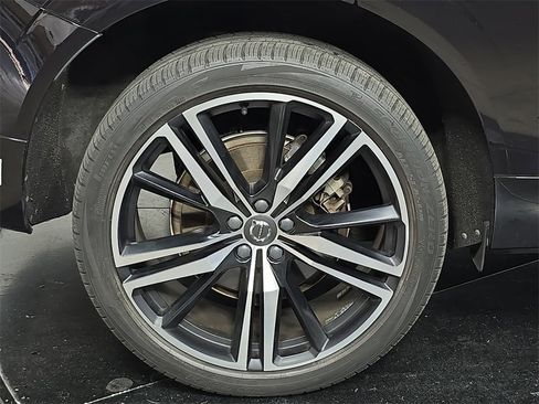 Used 2021 Volvo XC60 T8 R-Design w/ Protection Package Premier image 29