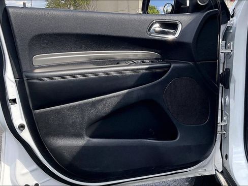 Used 2018 Dodge Durango SXT w/ 3rd Row Seating Group RWD image 26