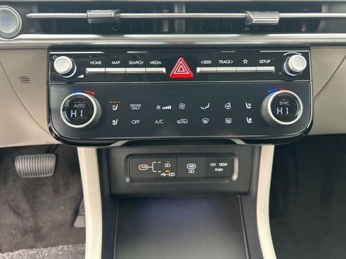 New 2026 Hyundai Tucson Limited AWD/4WD image 21