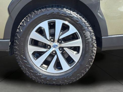 Used 2023 Subaru Outback Premium AWD/4WD image 11