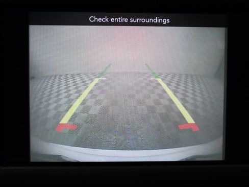 Used 2021 Chrysler Voyager Lxi FWD image 4