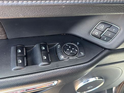 Used 2020 Ford Expedition Limited AWD/4WD image 12