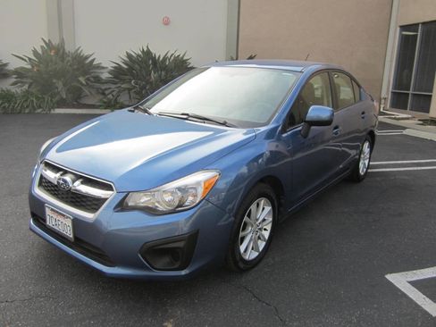 Used 2014 Subaru Impreza 2.0i Premium w/ All-Weather Package w/CVT image 6
