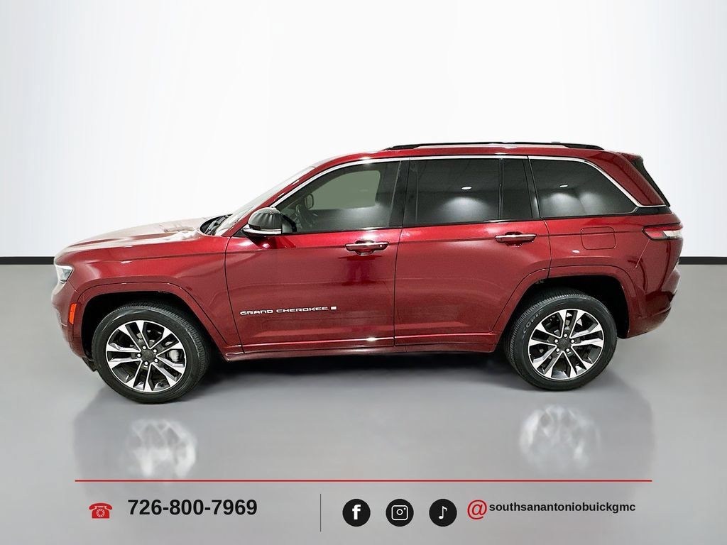 Used 2022 Jeep Grand Cherokee Overland RWD image 4