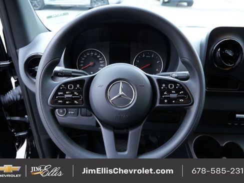 Used 2024 Mercedes-Benz Sprinter 2500 image 10