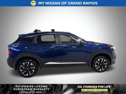 New 2026 Nissan Kicks SV image 8