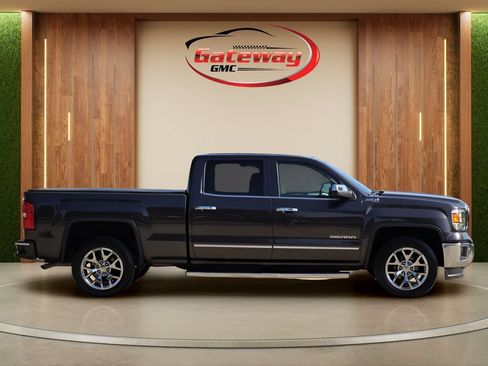 Used 2014 GMC Sierra 1500 SLT w/ SLT Crew Cab Value Package AWD/4WD image 4