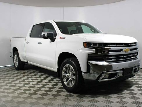 Used 2020 Chevrolet Silverado 1500 LTZ w/ LTZ Premium Package AWD/4WD image 36