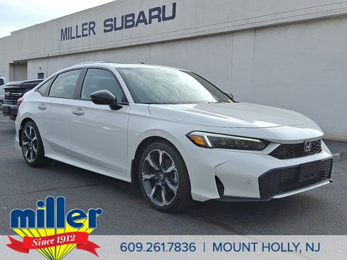 Used 2025 Honda Civic Sport Touring image 1