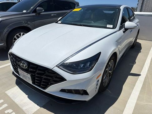 Used 2020 Hyundai Sonata SEL w/ Premium + Sunroof Package FWD image 2