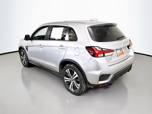 Used 2025 Mitsubishi Outlander Sport AWD image 4