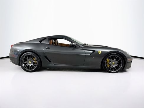 Used 2007 Ferrari 599 GTB Fiorano Base image 8