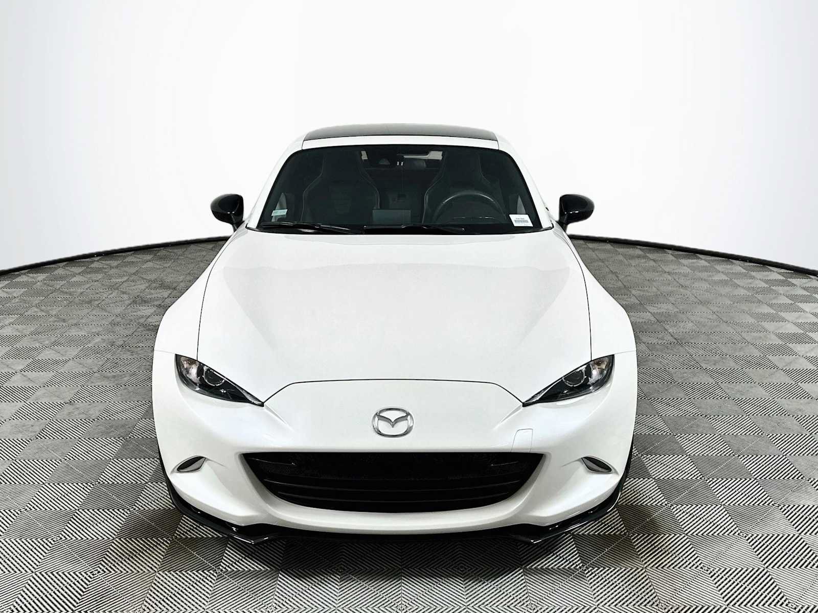 Used 2023 MAZDA MX-5 Miata Club RWD image 2