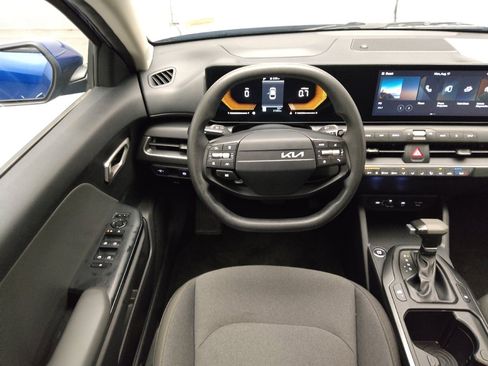 Used 2025 Kia K4 FWD image 22