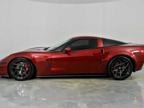 Used 2013 Chevrolet Corvette Z06 w/ Battery Protection Package image 8
