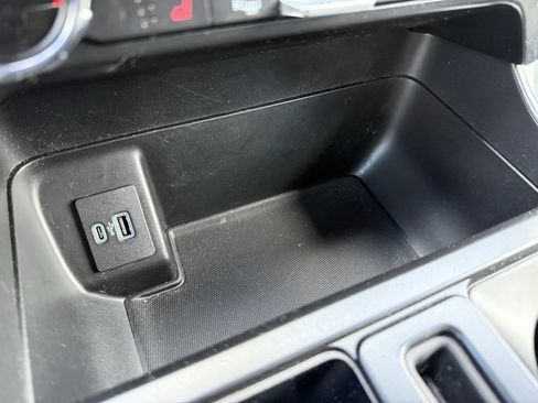 Used 2022 Ford F150 XLT w/ Equipment Group 302A High image 12