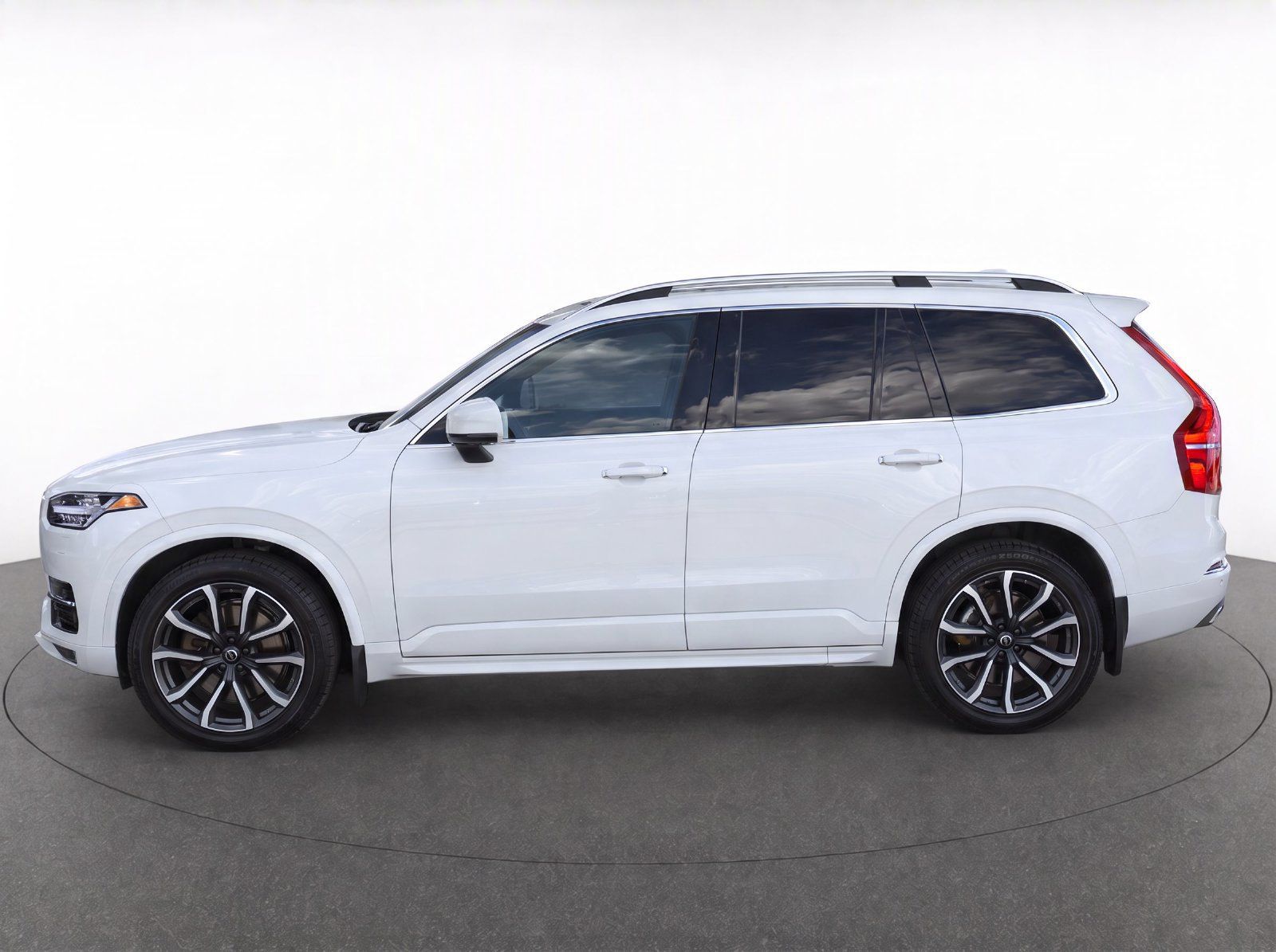 Used 2018 Volvo XC90 T6 Momentum AWD/4WD image 7