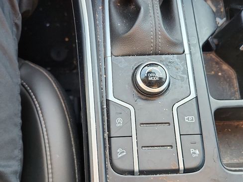 Used 2021 Kia Sorento S w/ Panoramic Sunroof Package image 22