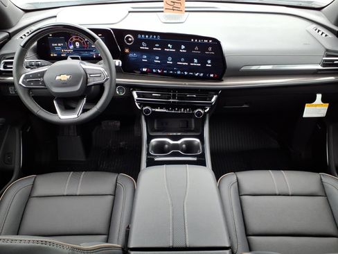 New 2026 Chevrolet Traverse High Country w/ LPO, Floor Liner Package image 15