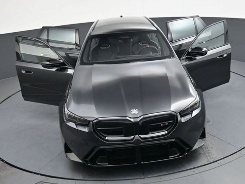 Used 2026 BMW M5 Touring image 38