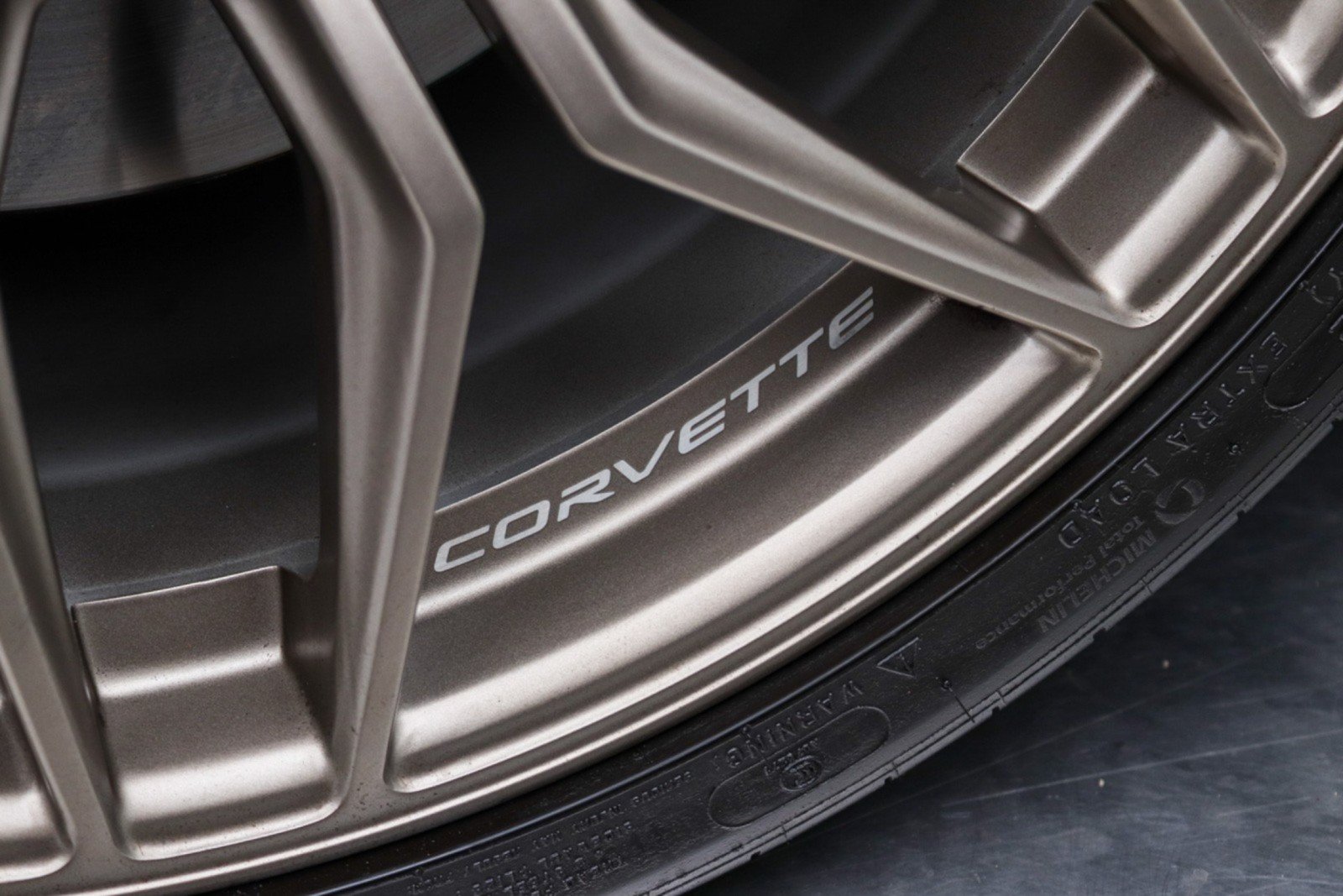 Used 2024 Chevrolet Corvette Z06 RWD image 24