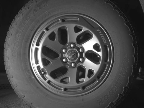 Used 2025 Nissan Frontier PRO-4X w/ Pro Premium Package AWD/4WD image 9