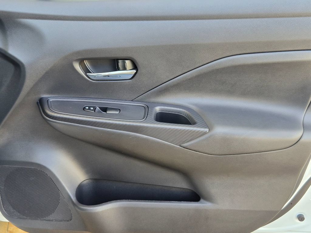 Used 2024 Nissan Versa SV FWD image 28