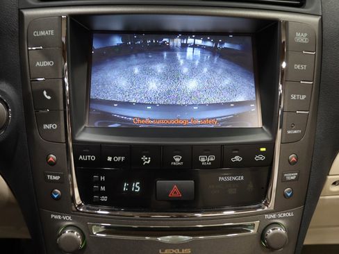 Used 2015 Lexus IS 250C image 63