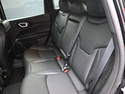 New 2026 Jeep Compass Latitude AWD/4WD image 17